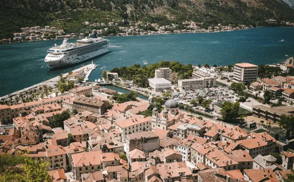 Черногория отменит безвиз для россиян к концу сентября 2026 года